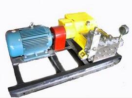 高壓往(wǎng)複泵